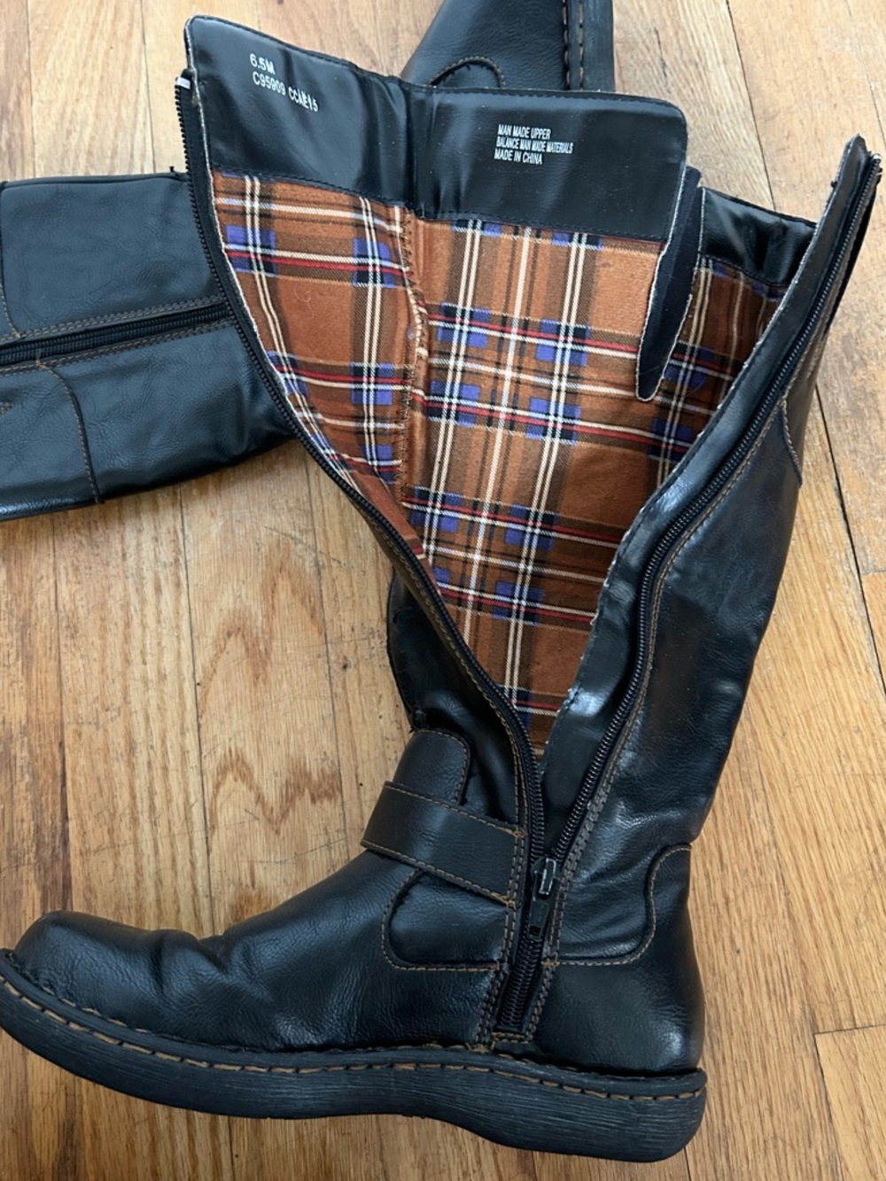 BORN tall riding boots with buckle comfy flat sole women 6.5 - Picture 7 of 10